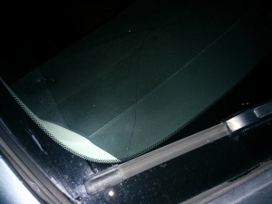 crack on windshield